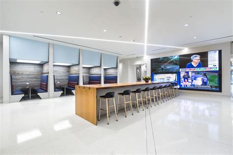 Downtown Atlanta office tower wraps snazzy reno to snag Midtown, Buckhead talent - Curbed Atlanta