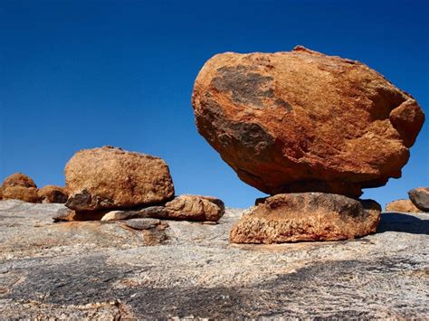 Orlando Landscaping With Boulders and Rocks - Roedell's Landscaping