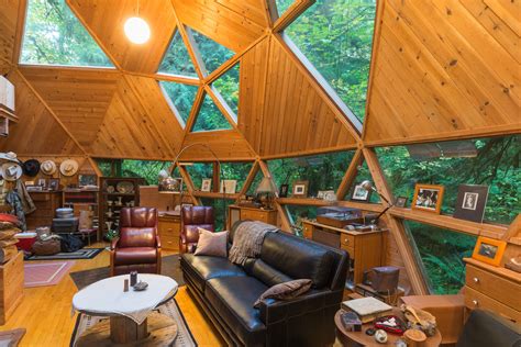 Ever wanted to try geodesic dome home living? See McGuinn Hybrid Homes' latest blog post here ...