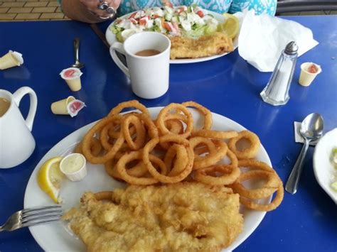 CAPTAIN GEORGE'S FISH AND CHIPS, Belleville - 150 Sidney St - Restaurant Reviews, Photos & Phone ...