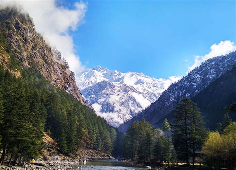 Best Time to visit Parvati Valley - Weather & Sightseeing - Vargis Khan