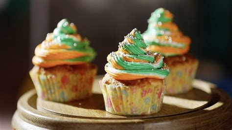 Independence Day Special Recipe - Tricolor Cupcake - Easy & Yummy ...