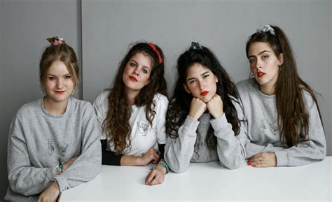 Interview: Meet Hinds, an all-girl indie rock band from Madrid, Spain