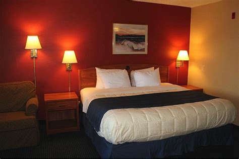 Quality Inn Rooms: Pictures & Reviews - Tripadvisor