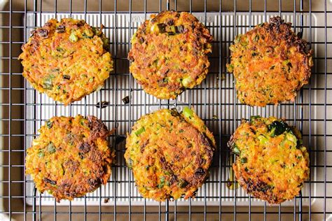 Crispy Zucchini Fritters with Carrots (paleo, gluten-free) | I Heart Umami