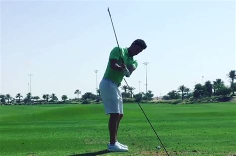 Watch: Rory McIlroy works on swing changes