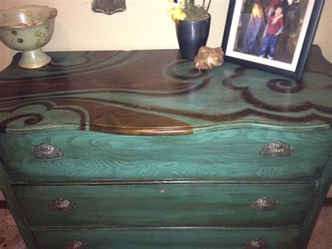 Wood Stain Over Paint Distress - DIY