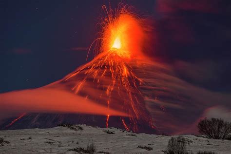 Eruption Of Klyuchevskoy Volcano Photograph by Martin Rietze/science Photo Library - Fine Art ...