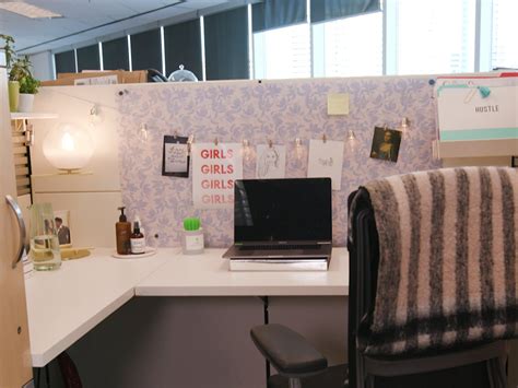 How To Create A Healthy And Happy Cubicle For Under $50 | Chatelaine