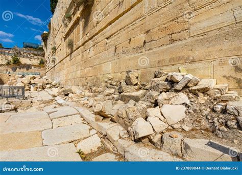 Second Temple Period Jerusalem Main Street Archeological Park Along Western Wall of Temple Mount ...