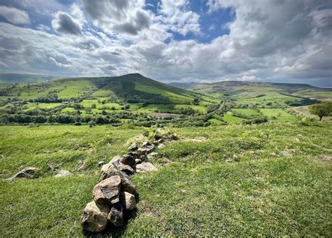 Edale Skyline - Peak District Walking Challenge — Large Outdoors