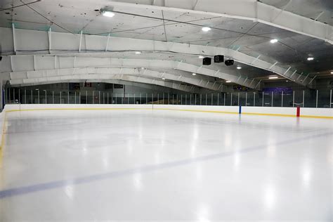 The largest hockey arenas of Canada - AZHockey.com