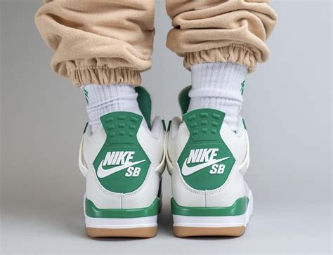 Nike SB x Air Jordan 4 Pine Green DR5415-103 | SBD