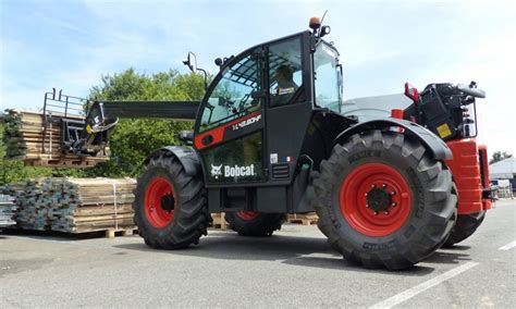 Bobcat launch new compact telehandler for heavy lifts - Cranes & Lifting