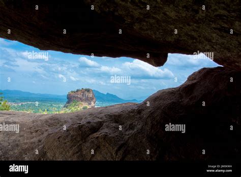 Sigiriya Rock Fortress View From Pidurangala Rock Stock Photo - Alamy