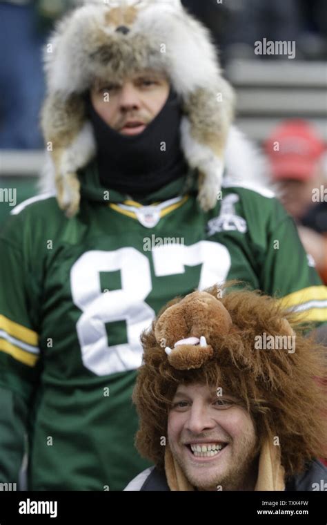 Fans look on at Lambeau Field before the Detroit Lions and Green Bay ...