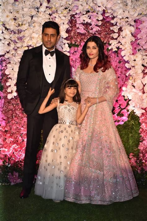 Abhishek Bachchan and Aishwarya Rai Bachchan with daughter Aaradhya – Fashion Central