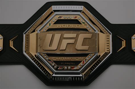 Anyone else thinks the new UFC belt looks ugly? | Sherdog Forums | UFC ...