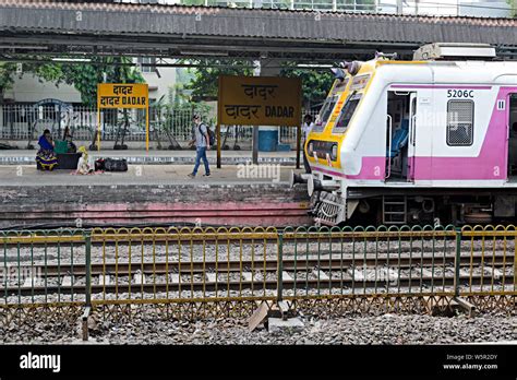 Dadar Railway Station Mumbai Maharashtra India Asia Stock Photo - Alamy