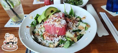 Manatee Island Bar and Grill in Stuart - Restaurant menu and reviews