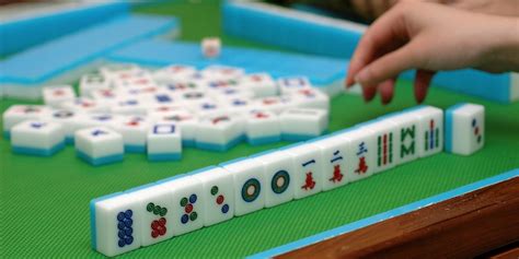 How to Play Mahjong? (Rules & Directions) | Bar Games 101