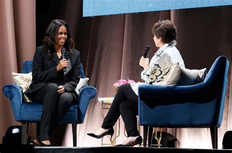 Barack Obama Surprising Michelle on Her Becoming Book Tour | POPSUGAR Celebrity