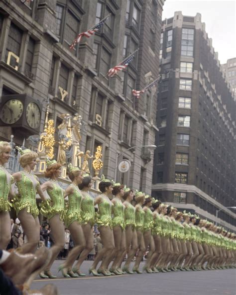 Macy's Thanksgiving Day Parade History & Photos - Facts About the Macy ...