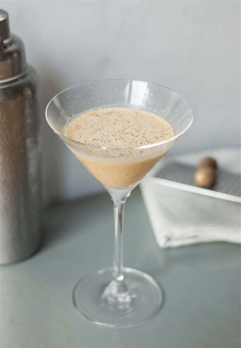 Brandy Alexander Cocktail Recipe