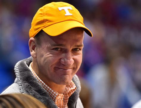 Peyton Manning drops in on Tennessee class | WJHL | Tri-Cities News ...