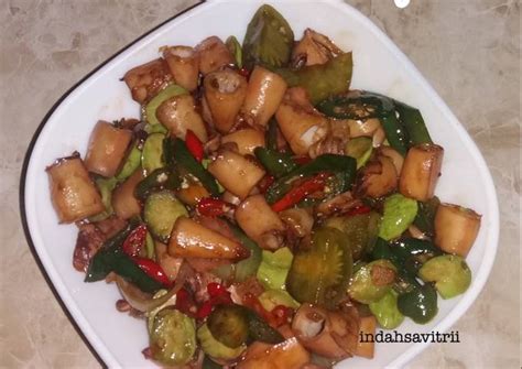 Resep Tumis Cumi Cabai Hijau oleh Indah Savitri - Cookpad