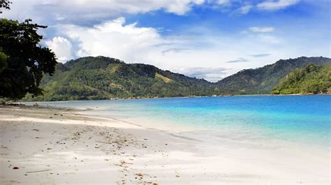 33 Pantai di lampung yang cocok untuk ini terbaru dan sangat indah - GUNUNGRAJA