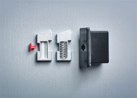 Snap instead of screw | Fastener + Fixing Technology