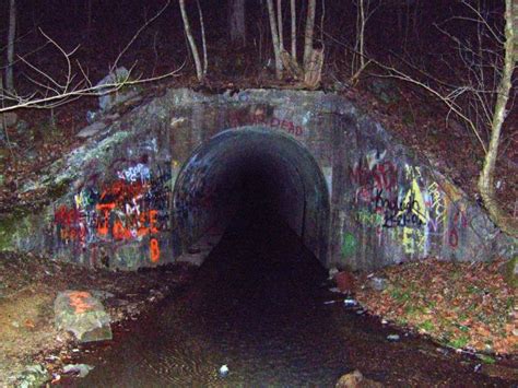 6 Awesome Tunnels In Tennessee You Need To Drive Through At Least Once ...