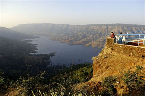 9 Top Maharashtra Tourist Destinations and Attractions