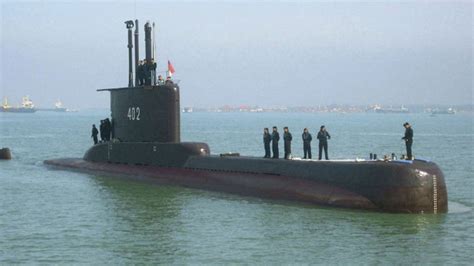 Indonesian navy submarine with 53 on board goes missing off coast of ...