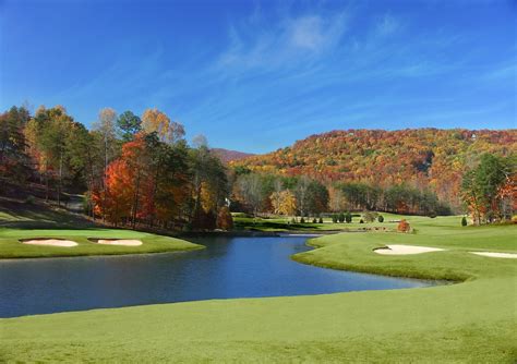 American Golfer: Apple Valley Golf Course at Rumbling Bald on Schedule ...