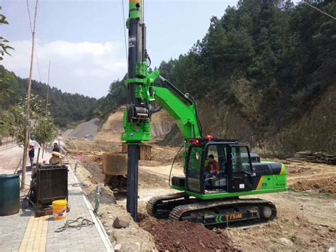 Multifunction 16m Foundation Pile KR50 Excavator Auger Drilling Rig / Well Bore Pile Drilling Rig