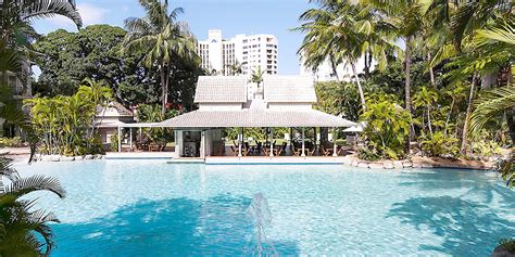 4-Star Cairns Resort in Peak Season w/Brekkie & Wine | Travelzoo