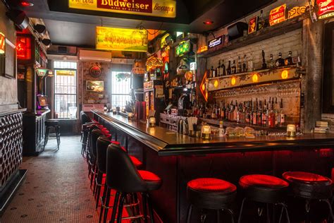 Michelin-rated Do or Dine is now a grungy Bed-Stuy dive bar | Western ...