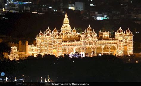 Dussehra 2017: Mysuru Palace Lights Up For Mysuru Dasara Festival. See ...