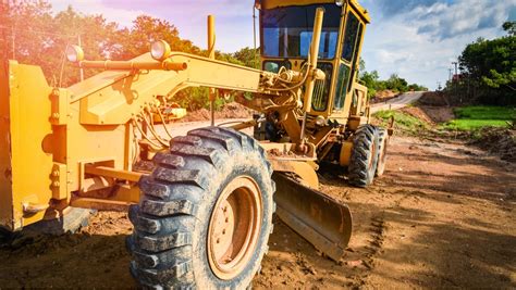 6 Common Uses of a Motor Grader – State Tractor Equipment