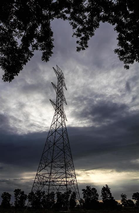 Electricity pylon Silhouette 7416566 Stock Photo at Vecteezy