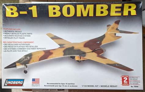 1:144 Lindberg B-1 Bomber Model Kit – DRAW Decal