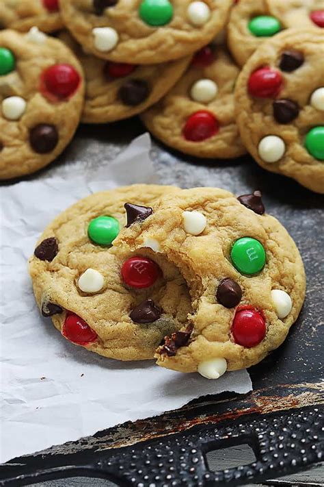 Santa's Cookies (Double Chocolate Chip M&M Cookies) | Creme De La Crumb