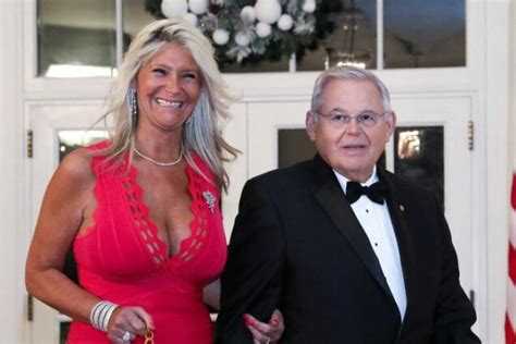 US Senator Bob Menendez, wife indicted on bribery charge - P.M. News