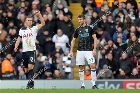 Harry Kane Tottenham Hotspur Celebrates Scoring Editorial Stock Photo ...