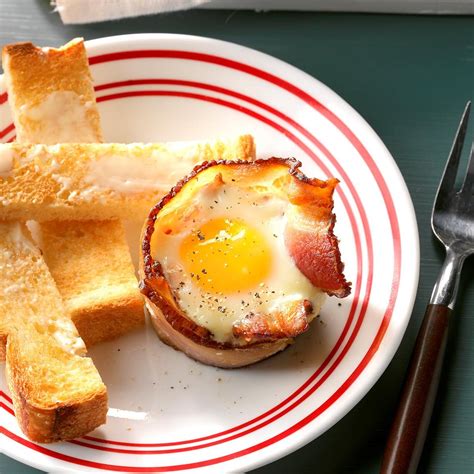 Bacon 'n' Egg Bundles Recipe | Taste of Home