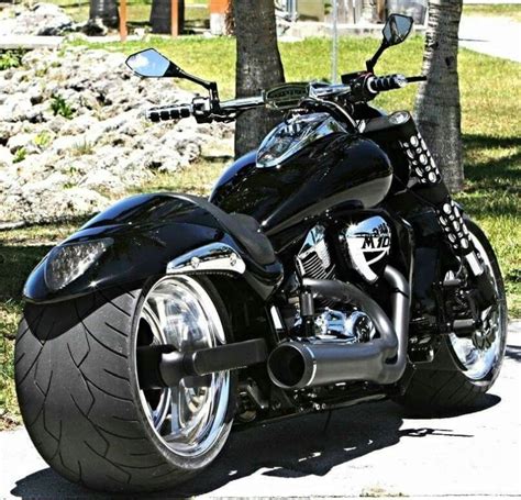 Suzuki Boulevard M109R - Intruder M1800R Muscle Custom