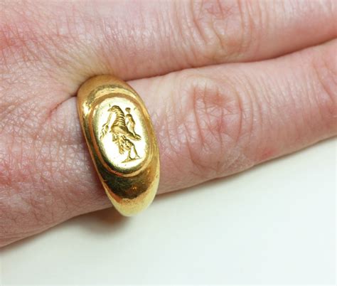 Roman gold gryllos intaglio ring - Inez Stodel