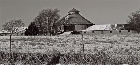 Round barn is a century-old landmark